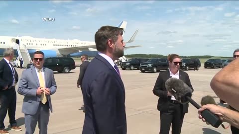 JD Vance IS A SAVAGE, he shows up in front of Kamala’s Air Force Two