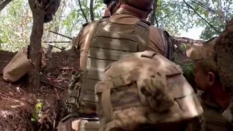 Ukrainian soldiers with Antidron KVSG-6 andron rifle are trying to hunt a Russian quadcopter