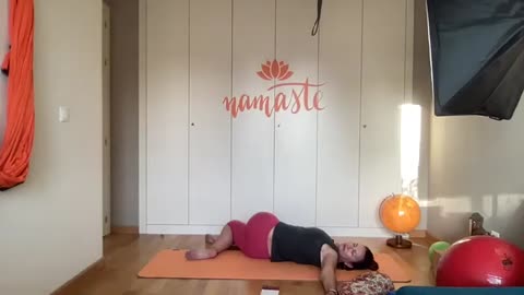 Monday Morning Yoga Routine 🌸 - 10 min
