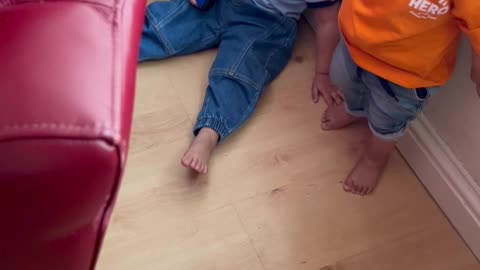 Baby karim’s playing behind the sofa 🛋️ 🤣