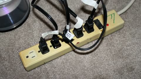 How a Surge Protector Works (Metal Oxide Varistor)