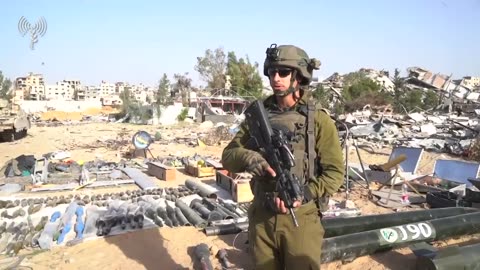 Israel descobre grande esconderijo de armas na Faixa de Gaza e ataca alvos terroristas
