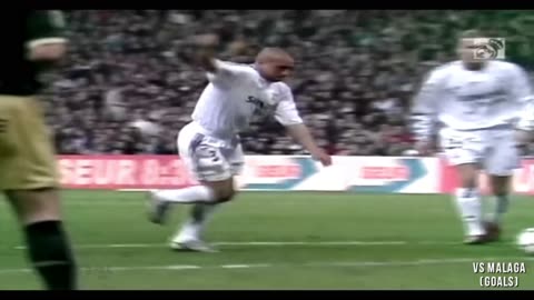 Roberto Carlos's Jaw-Dropping Top Goals | Soccer Legend's Greatest Moments