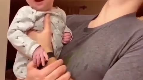 Baby sing like a mom🤣😍😍watch till end