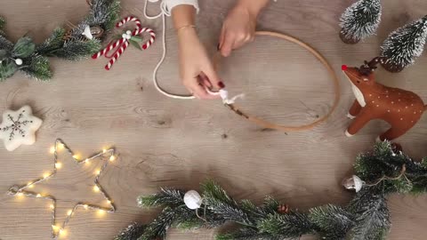 Cheap and Easy Christmas DIY Decorations