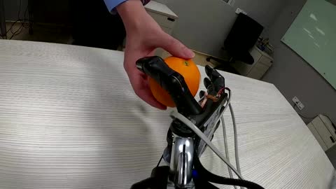 Smart foam allows robotic hand to self-heal