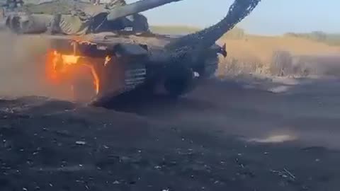 Russian burning T-90M returns to the rear after being hit by a Ukrainian FPV drone for repairs.