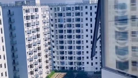 China Builds 10 Floors In Under 2 Days