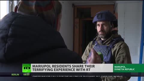 I residenti di Mariupol parlano sul loro incontro con i nazisti ucraini.Murad Gazdiev di RT ha parlato con la gente del posto che afferma di aver sofferto per mano del battaglione nazista sionista Azov dell'Ucraina.