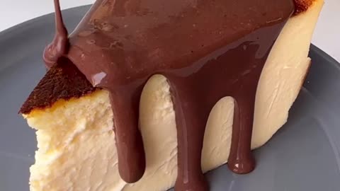 Marshmallow & Chocolate Sebastian Cheesecake