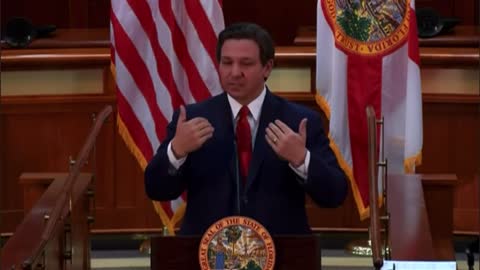 DeSantis OBLITERATES Fake News “reporter”