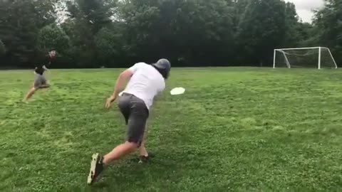 I love the sport of frisbee