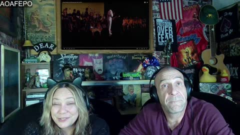 Elvis & Angie - Reaction with Rollen