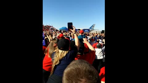 President Trump touches down in Goodyear Arizona 10-28-20