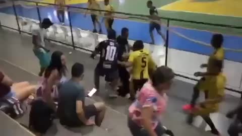 Fight on a sports court in Brazil part 1