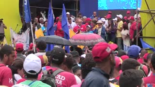 Chavistas marchan en apoyo a Maduro y "contra el imperialismo"