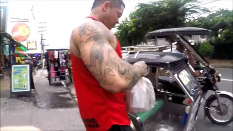 Bodybuilding Nightlife Dr. Tony Huge - Bodybuilder in Thailand