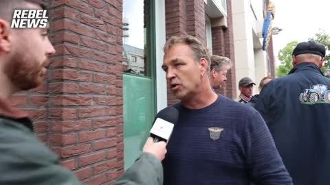 Rebel News arrives in Leeuwarden, where Dutch farmers protest outside government building