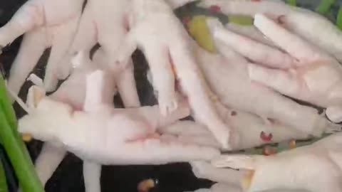 Boiled chicken feet