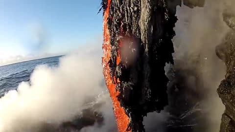 Amazing Up Close Footage Of Lava Entering The Oven VERY DANGEROUS😧😧😳