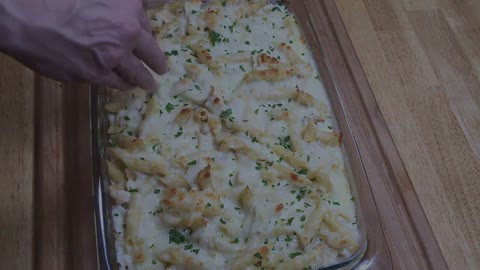 Easiest Alfredo chicken pasta