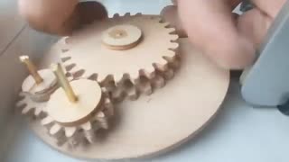 Wooden gears mechanism