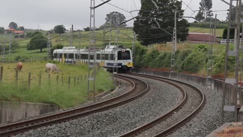 Trem Elétrico Trilhas Estrada De Ferro Transportes