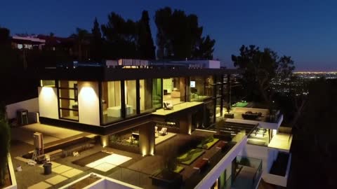 Extraordinary Modern Mansions - Los Angeles Mansion