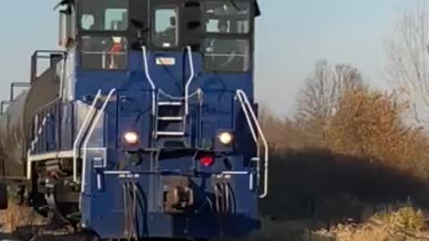 Train at Dain City railway bridge