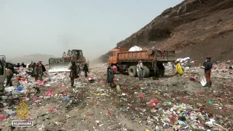 Infettivo, tossico o radioattivo:Sanaa nello Yemen affronta la crisi dei rifiuti sanitari luglio 2022 dicono che anni di rifiuti potenzialmente dannosi potrebbero contaminare le riserve idriche.