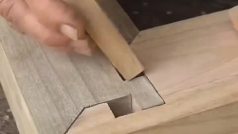 【指物】 釘やネジを使わずに家具を作る日本の伝統的な木工技術