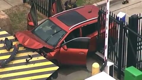 BREAKING: A Male suspect has Rammed his Vehicle into FBI front Security Gate at Atlanta Headquarters