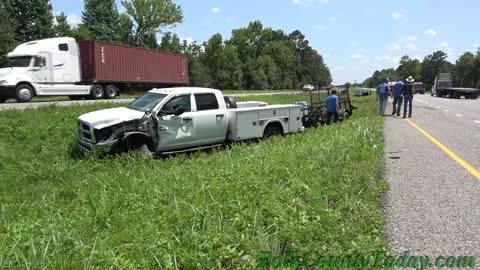 PICKUP AND MINIVAN COLLIDE, MINIVAN ROLLS, GOODRICH TEXAS, 07/26/21...