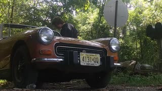 MG Midget vs Water Bottle