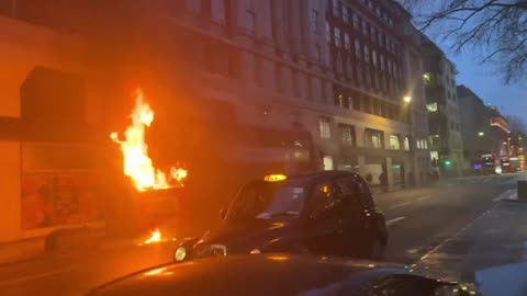 Major Fire Engulfs Electric Double-Decker Bus in South London's Wimbledon