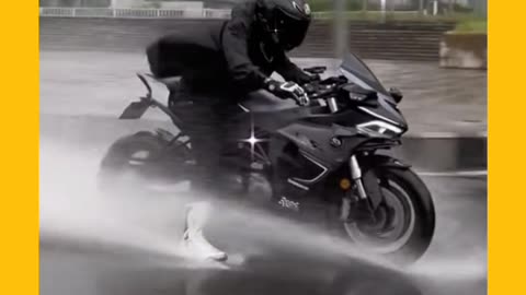 Biker GIRL driving in Rain 🌧️