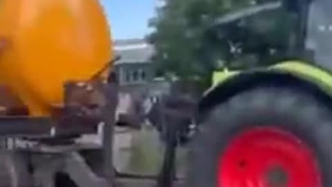 Dutch farmers prepare their own water cannons for police