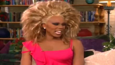 1997 J. Behar vs Ru Paul: "You think Imma take fashion advice from a drag queen?!" -