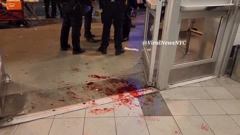 NYC Train Station ~A Man Stated He Had A Parasite In His Nose And Started Digging His Nose And Causing Massive Bleeding Everywhere