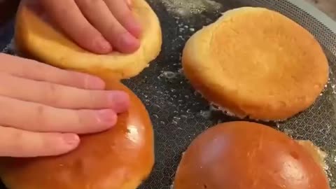 How to make cheese burger at home