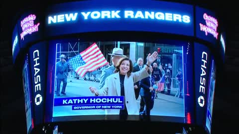 Rangers fans booed Democratic New York Gov