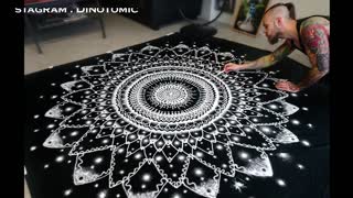 Artista recrea enorme símbolo de mandala usando solamente sal