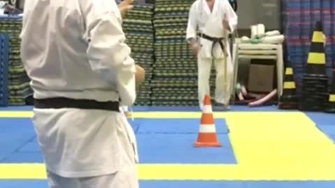 Karate Kata Unsu jump