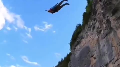 extreme challenge bungee jumping