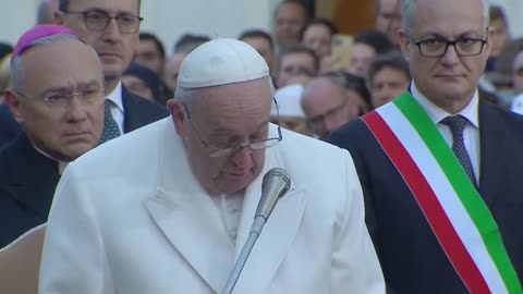 Pope weeps in Rome as he prays for peace in Ukraine.