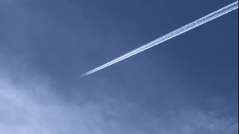 Chemtrails em ação na Costa da Caparica