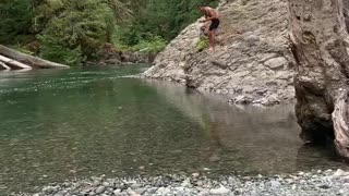 I jumped in a 30° cold river
