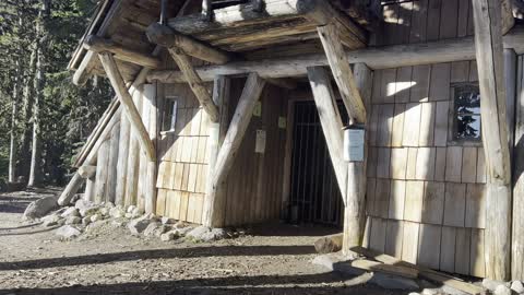The Tilly Jane A-Frame Log Cabin Shelter – Mount Hood – Oregon – 4K