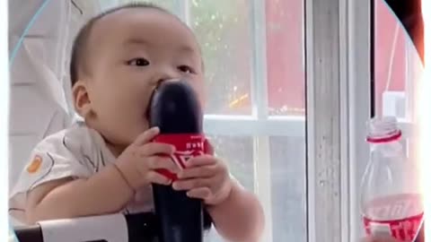 Father and baby Coca-Cola funny moment - yytv