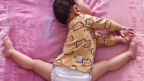 Do kids sleep like this. Why not, this is a 21st century, 4IR and AI era.